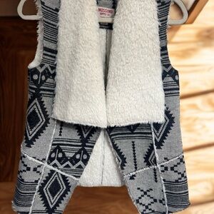 Retro Mossimo Supply Co. Boho White Fuzzy Vest